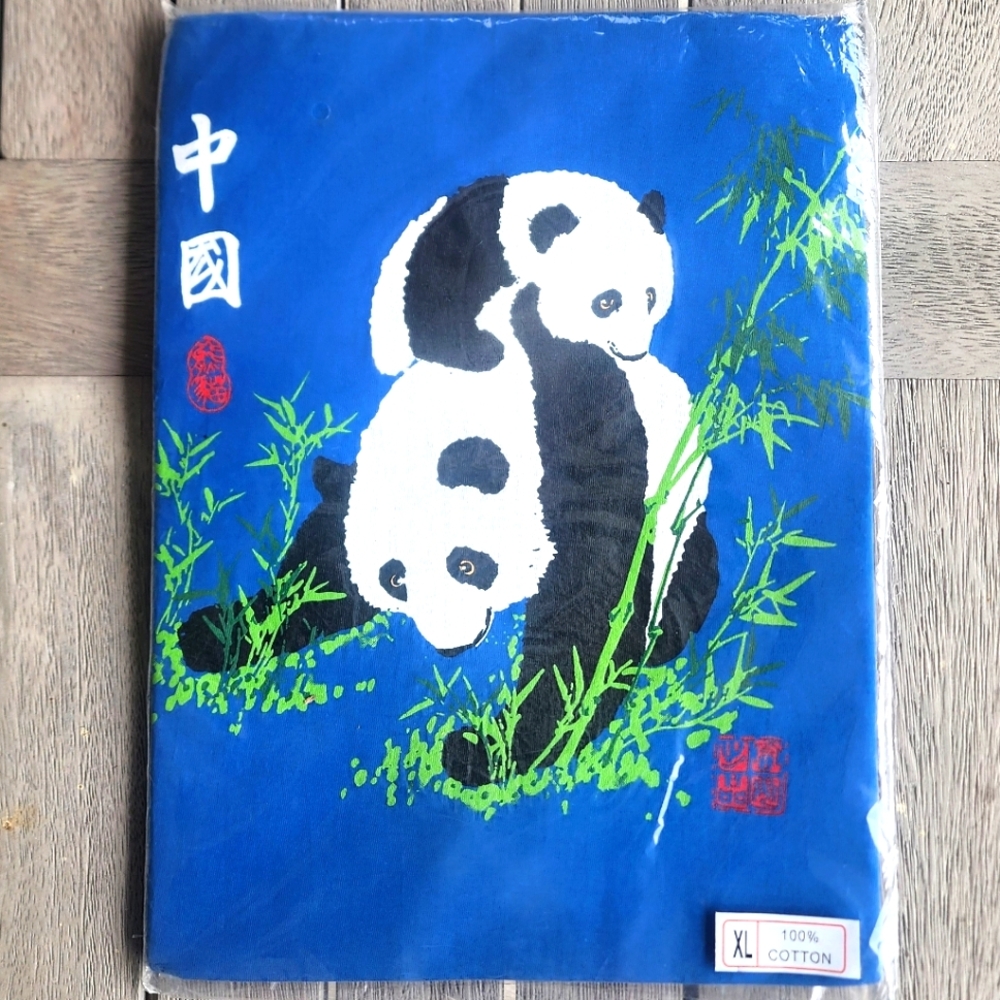 Cotton Tshirt w/ Pandas from Beijing, China | SZ XL